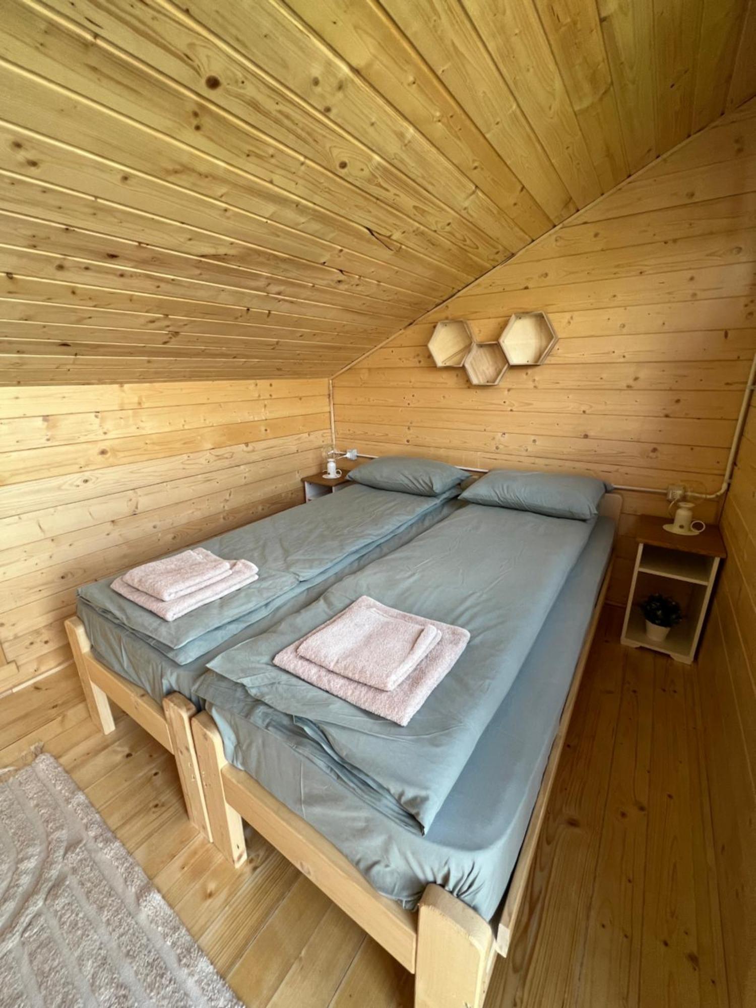 Casa pe lac Holiday Bicaz Exterior foto